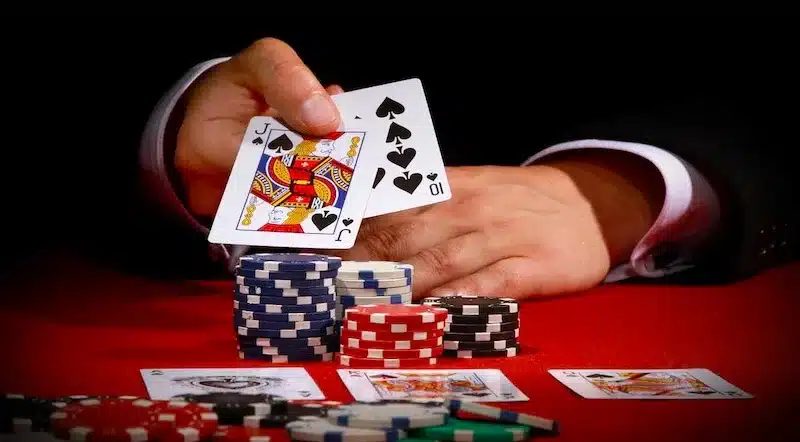 Cách chơi Poker cơ bản dành cho người mới