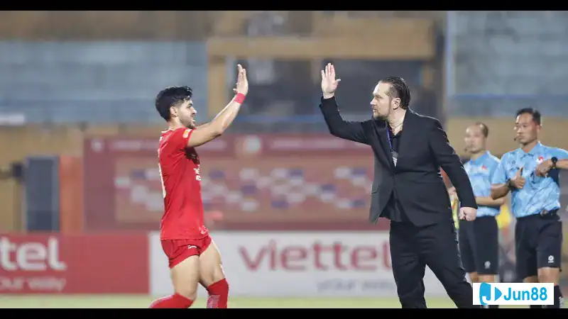 diem yeu cua The Cong Viettel so sanh voi cac doi bong khac